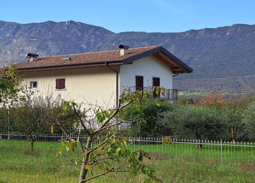 Bondone Apartment | Casa Claudia lago d'Idro