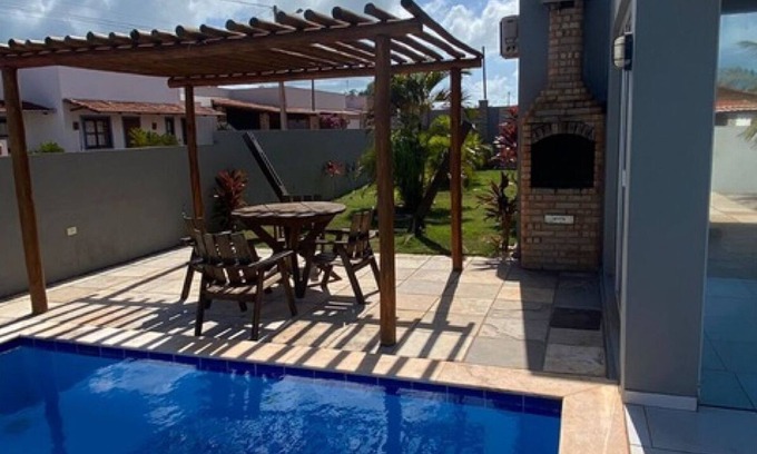 Touros House | Casa com Piscina e Jardim, a 400m da Praia de águas quente. Aceita seu animal.