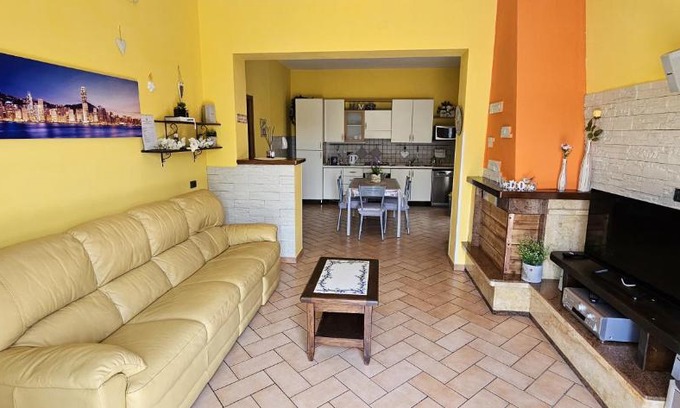 Cantalupo Apartment | Casa con incantevole panorama