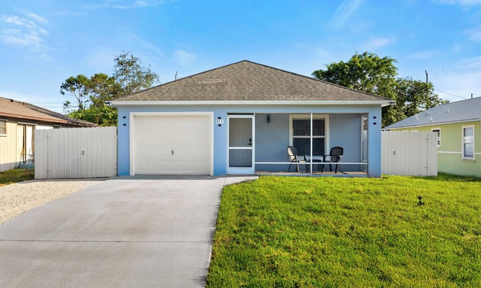 Florida Ridge House | Casa Costa del Tesoro 10 minutes from the beach
