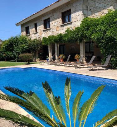 Baiona Villa | Casa da Lomba Piscina y vistas al mar en Baiona