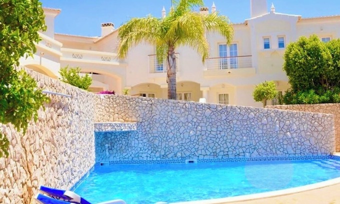 Budens House | Casa da Luz 9, golf View townhouse