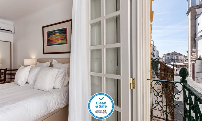 Evora Apartment | Casa das Arcadas - GARAGE free - Praça de Giraldo - Historic Center