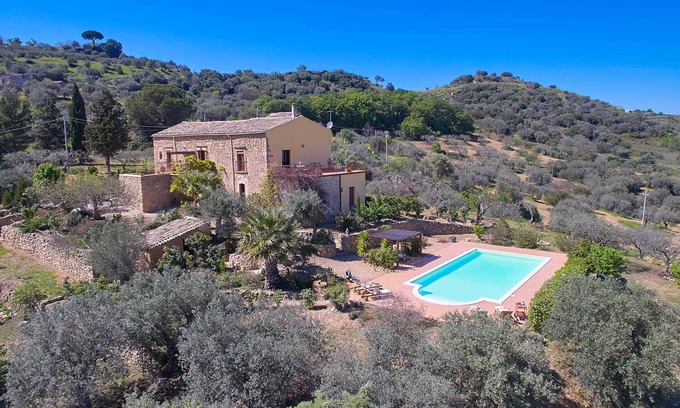 Aidone House | Casa de Arena with pool, Aidone-Piazza Armerina