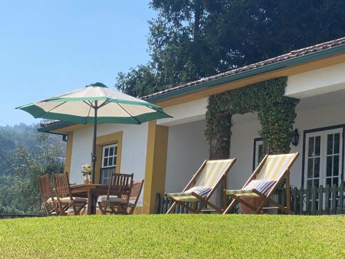 Santiago de Besteiros Villa | Casa de Santiago