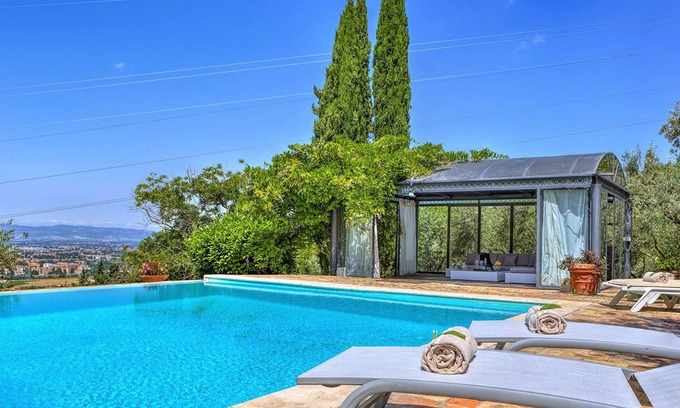 Foligno Villa | Casa Degli Oleandri 8, Emma Villas