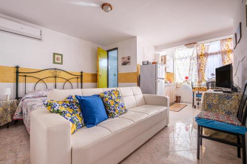 Letojanni House | Casa Del Girasole
