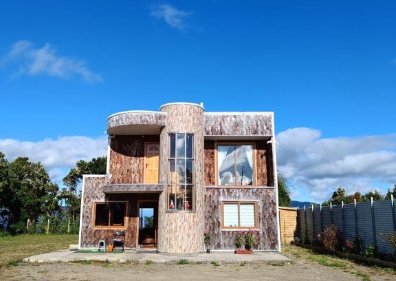 Chonchi House | Casa del lago Huillinco