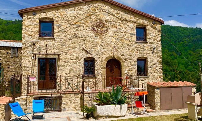 Castelnuovo Magra Apartment | Casa Dell’Angelo Serafino
