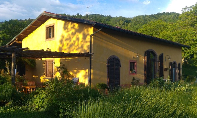 Santa Fiora Apartment | Casa della Nonna – Country escape with natural pool in Tuscany