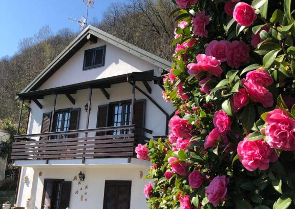 Gravellona Toce House | Casa delle azalee