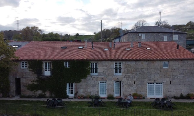 San Xoan de Rio House | Casa do Comediante - Apartment 6 + 2