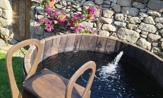 San Amaro House | Casa Elvira in Aldea Piroño, 700 meters from the Buddhist Monastery and close to Hot Springs