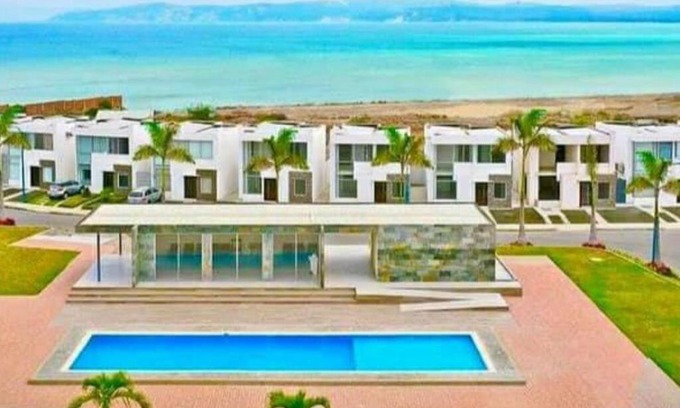 Manta House | CASA EN Urbanización PRIVADA MARINA BAY-MIRADOR PUNTA BLANCA