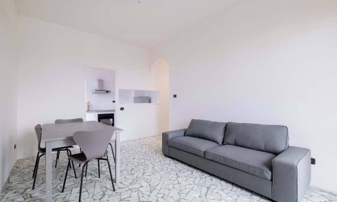 San Donato Apartment | Casa Ermete, modern apartment in Fiera