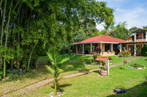 Totoro House | Casa Finca Villa Cristal