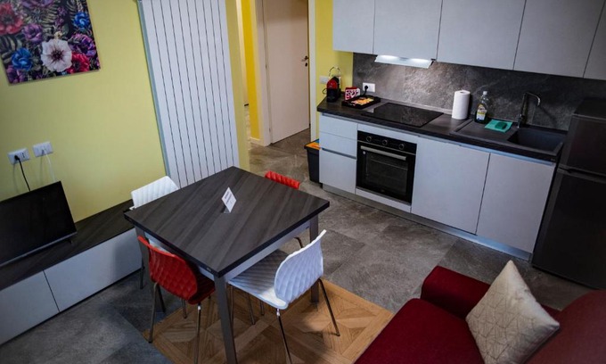 Rozzano Apartment | Casa Flavia