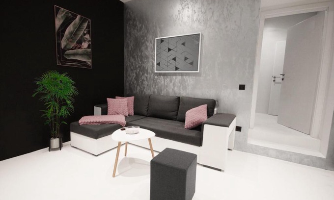 Ljubljana Apartment | CASA GLITTER