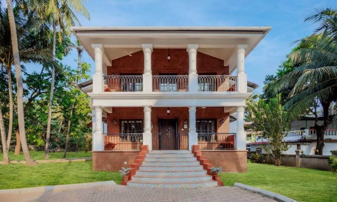 Calangute Villa | Casa Hibiscus Villa with Pvt.Garden & 5 Mins drive to Beach