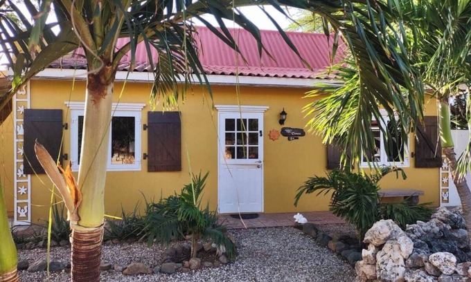 Savaneta Apartment | Casa Hof'i Cunucu w/Pool