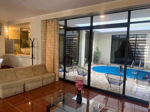 La Merced House | Casa Hospedaje Las Lomas con piscina en La Merced