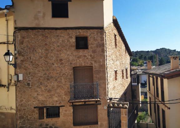 Beceite House | CASA LA FELICIDAD