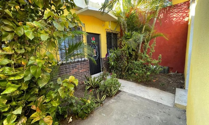 Puerto San Jose House | Casa Las Arecas