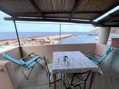 Malfa House | Casa Lemon