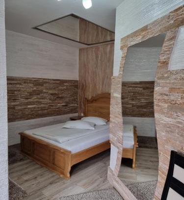 Tirgu Jiu House | Casa Lipianu