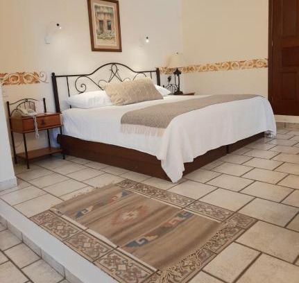 Reforma Hotel | Casa los Cantaros Hotel Boutique