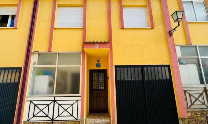 San Bartolome de Pinares House | CASA LOS PILARES