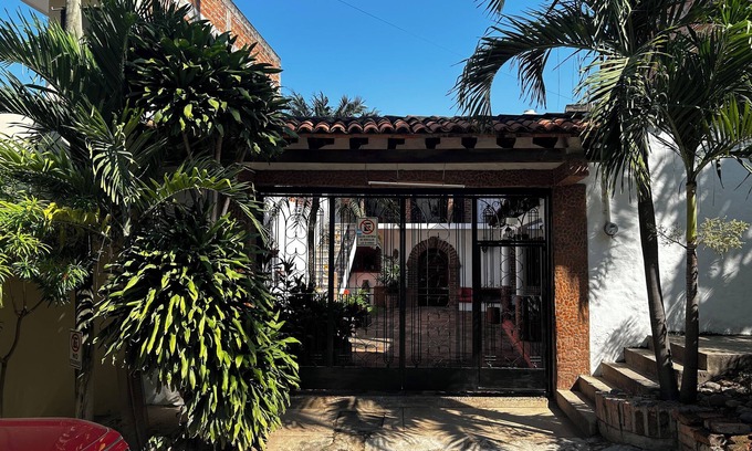 Puerto Vallarta Bed & Breakfast | Casa Malety Iguana Suite