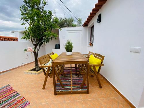 Corte do Pinto House | Casa Mel-Mina São Domingos-Praia fluvial-Terraço-3km-arcondicionado