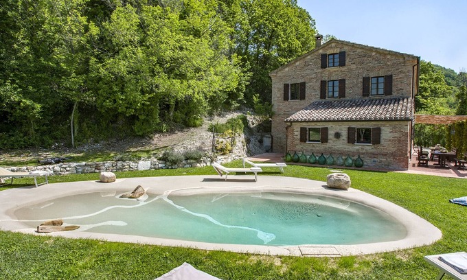 Montefelcino Villa | Casa Melograno 11+2, Emma Villas