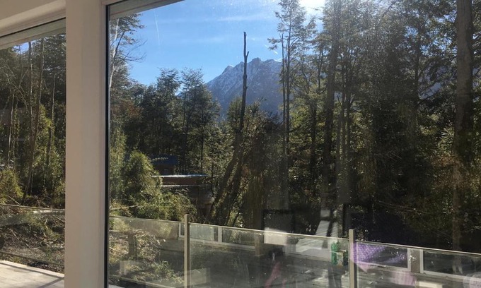 Correntoso Cabin | Casa moderna en el bosque y montaña