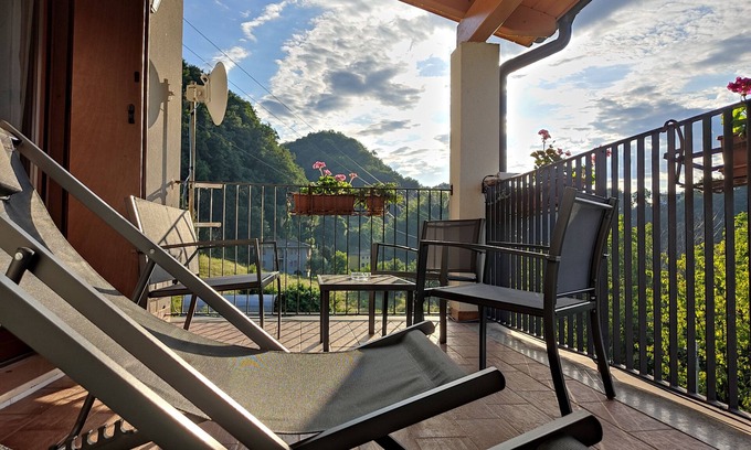 Valdagno Apartment | 🌳 Casa Modigliani 🎨 - Art and Nature. Take a break from work and come relax.