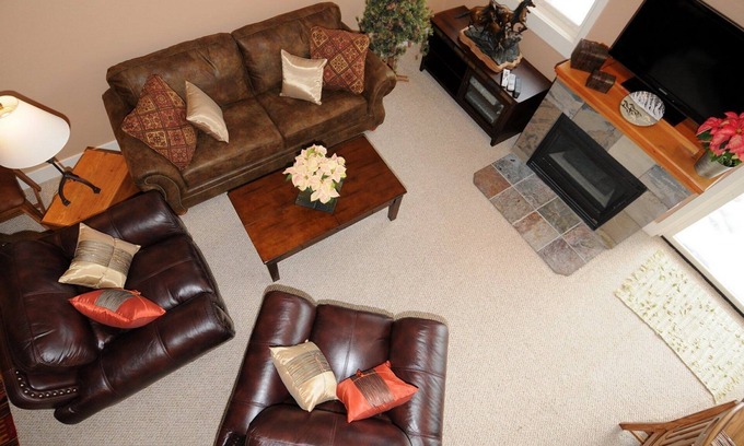 Saddle Ridge House | Casa Moonlight Two - Ideal Rental for Summer Weddings and Trips to Yellowstonen