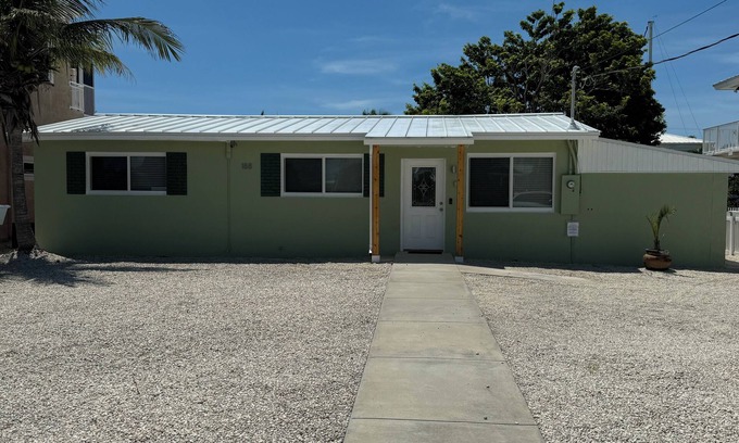 Summerland Key House | Casa Morado - Bring your boat