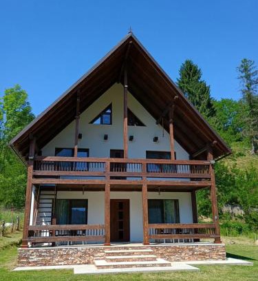 Vidra House | Casa Noastră