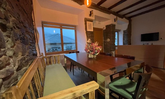Caboalles de Abajo Ski Chalet | Casa Osu Pardo VuT