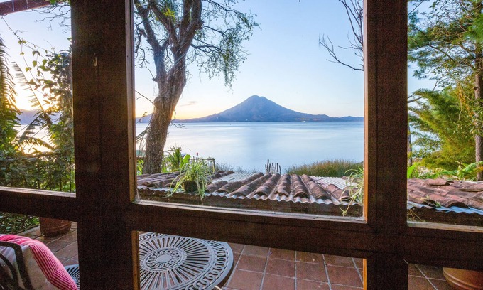 Santa Cruz La Laguna House | Casa Paxanax
