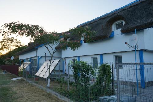 Sfantu Gheorghe House | Casa Pescarului La Maxea