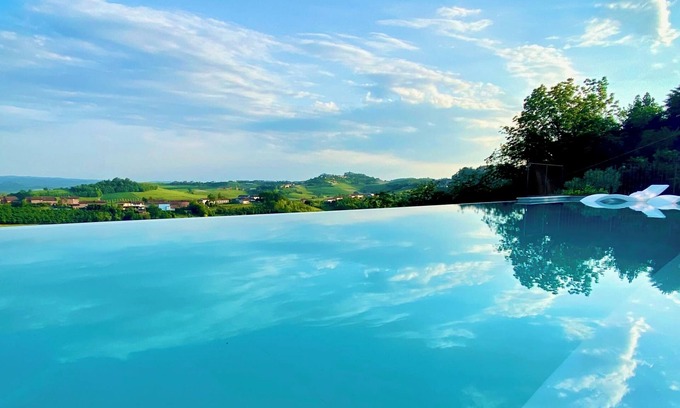 San Martino Alfieri House | Casa Profumi di Barbera 8: Infinity Pool, 4 Luxurious Bedrooms & Historic Charm