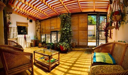 Villa Giardino House | Casa Qi