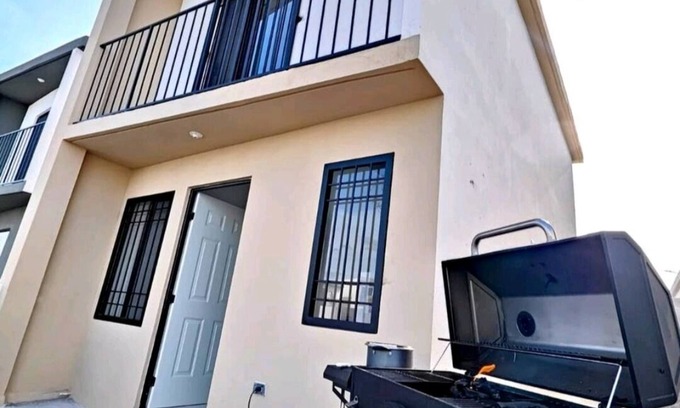 Apodaca House | Casa Residencial en Colonia Privada