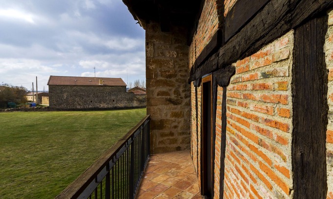 Canduela House | Casa Roja
