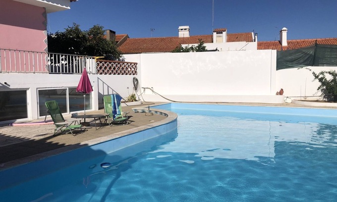 Torrao Villa | Casa Rosa est une Villa Spacieuse Spécialement Adaptée aux Familles et Groupes