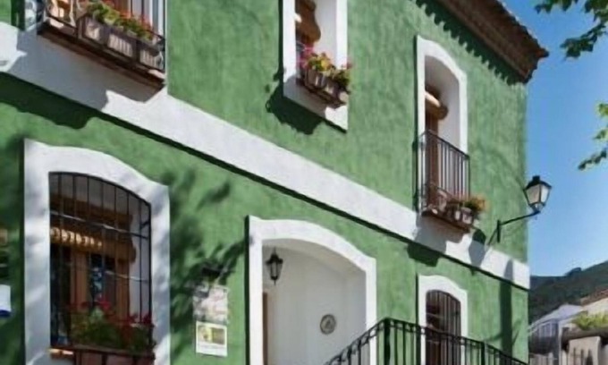 Gargantilla Cottage | Casa Rural Miel y Romero for 8 people, (pet friendly).