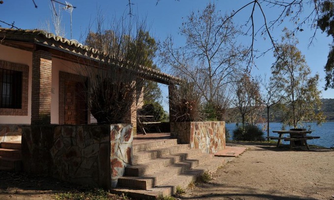 Castuera Apartment | Casa Rural "Casa Isla del Zújar"