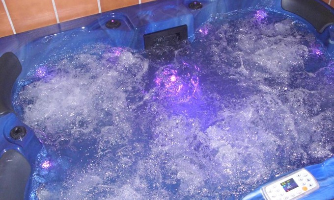 Cabanas de Polendos House | Casa Rural con Jacuzzi Taberna del Tio Pedro